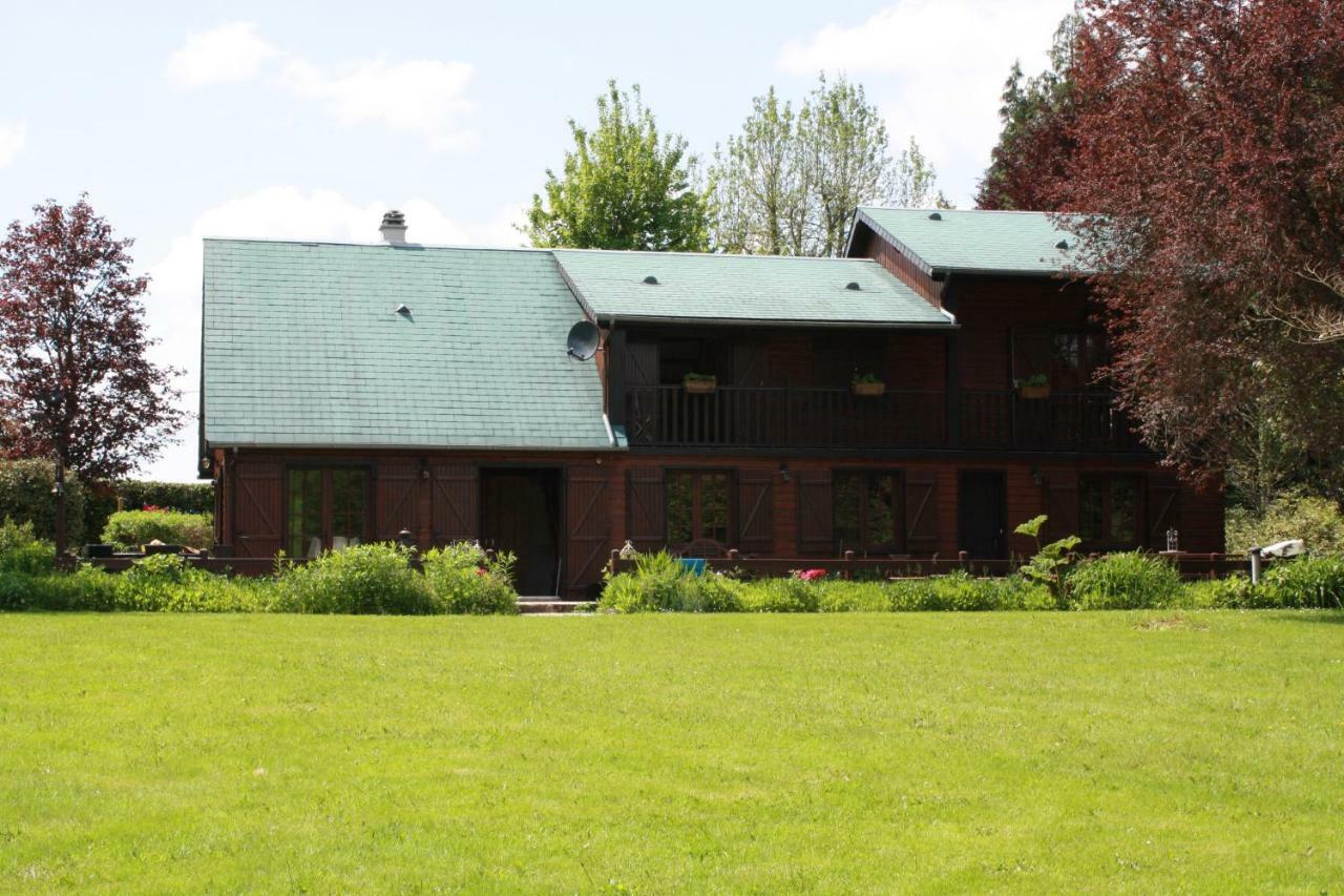 Spruce Lake Sauviat-sur-Vige Zewnętrze zdjęcie